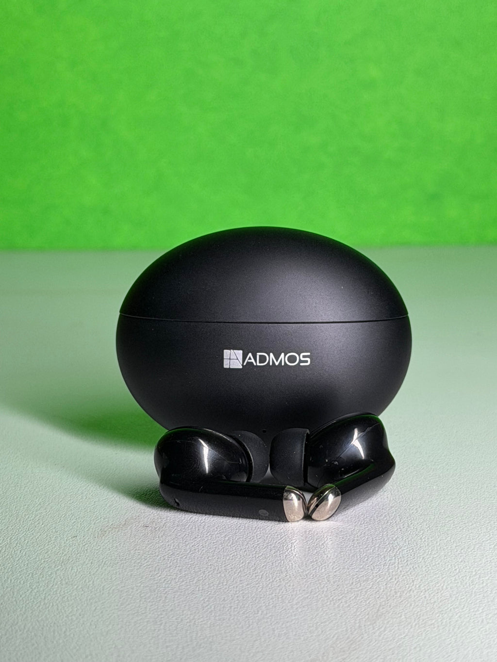ADMOS WIRELESS EARBUDS